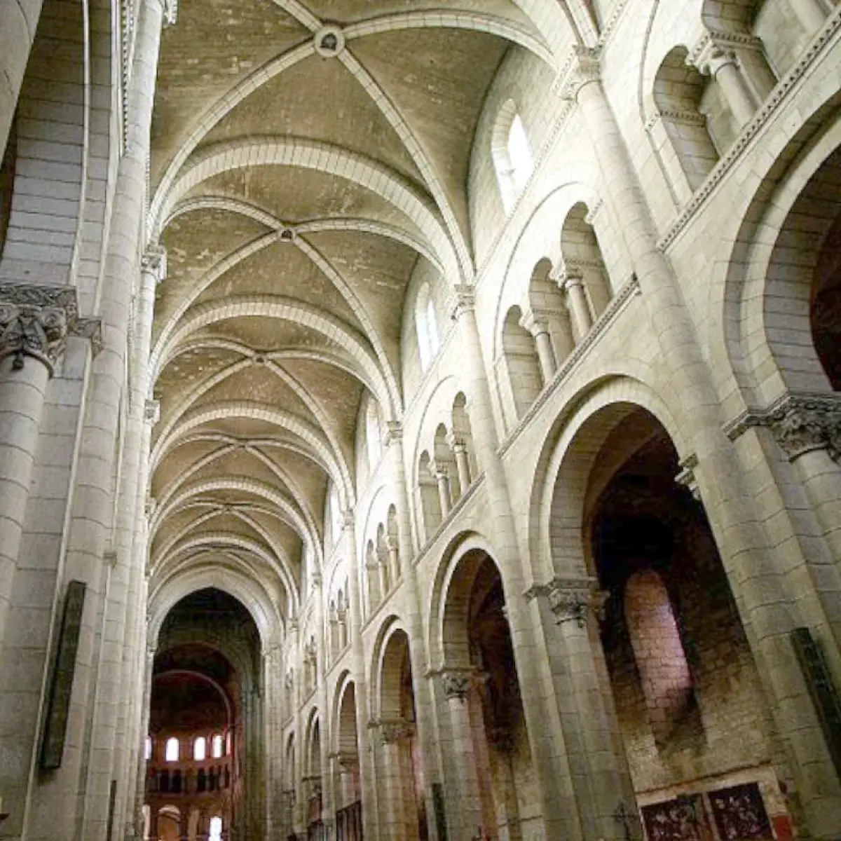 Abbaye ND de Fontgombault