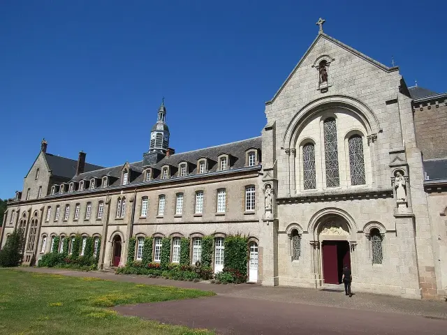 Abbaye ND de Bellefontaine